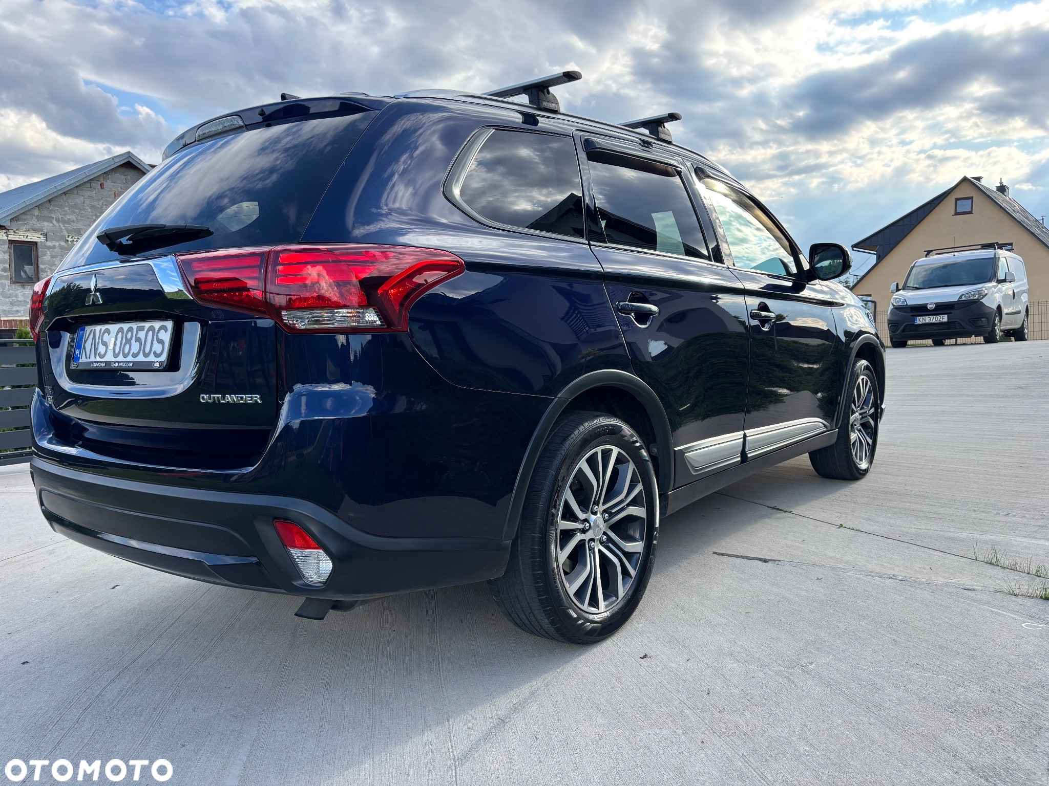 Mitsubishi Outlander - 6