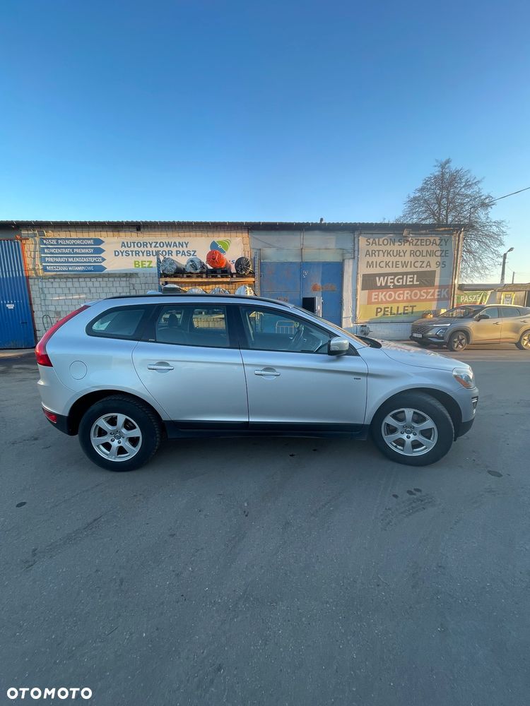 Volvo XC 60 - 8