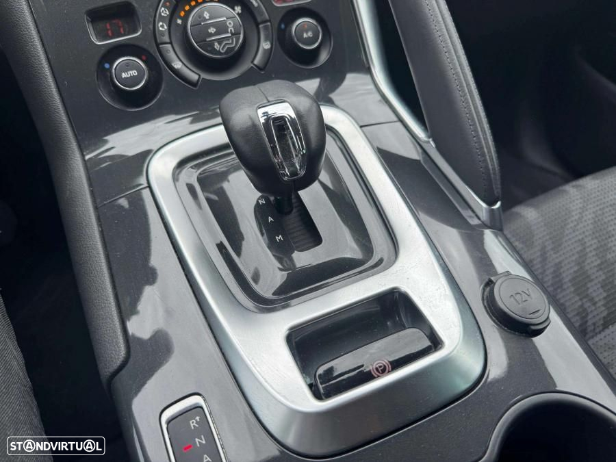 Peugeot 3008 2.0 HDi Hybrid4 85g - 17