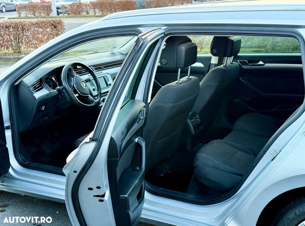 Volkswagen Passat Variant 2.0 TDI SCR BlueMotion Comfortline - 11