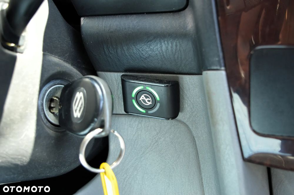Suzuki Grand Vitara 2.0 - 19