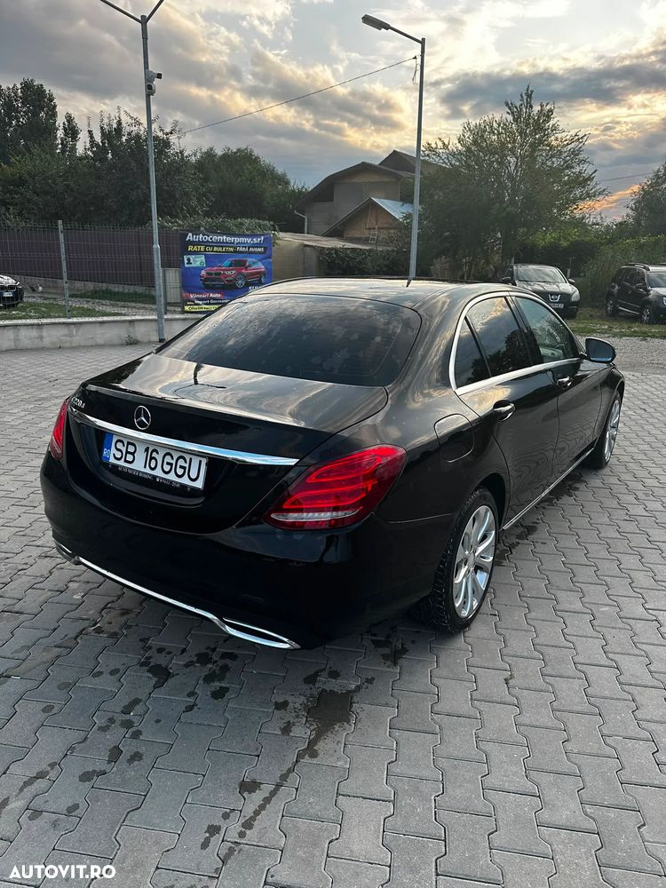 Mercedes-Benz C - 4