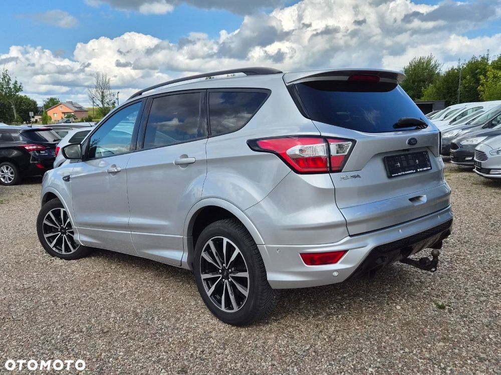 Ford Kuga 2.0 TDCi AWD ST-Line - 4
