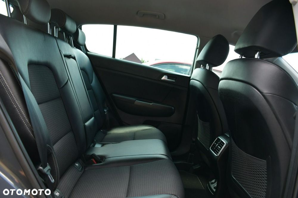 Kia Sportage 1.6 GDI L 2WD - 17