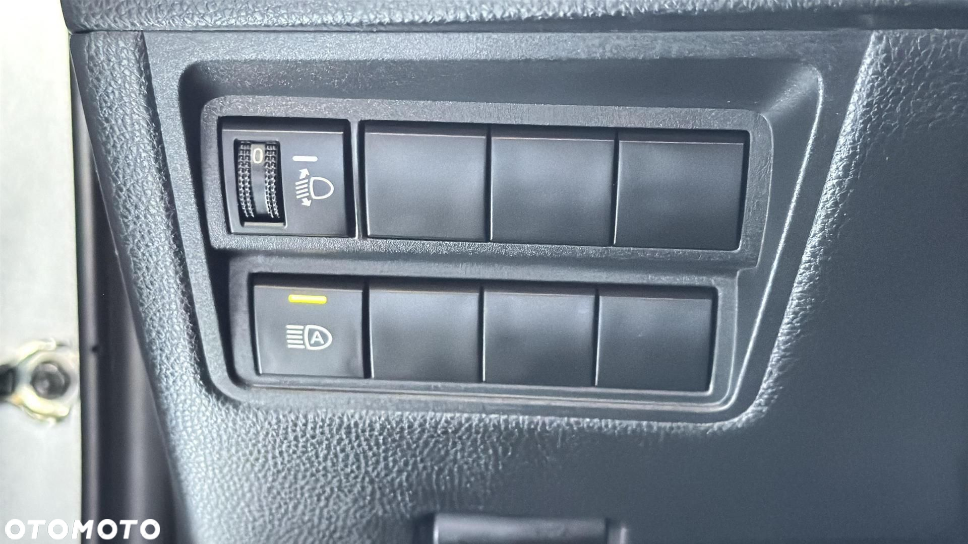 Toyota Yaris Hybrid 1.5 Comfort - 30