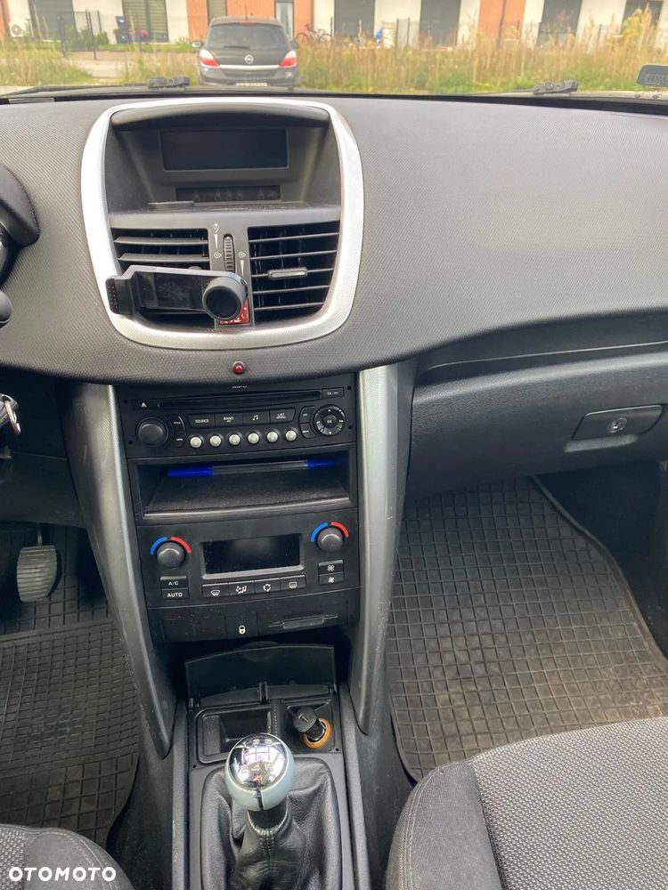 Peugeot 207 1.6 HDi 16V Trendy - 15