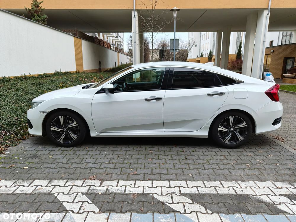 Honda Civic 1.5 T Elegance CVT - 36
