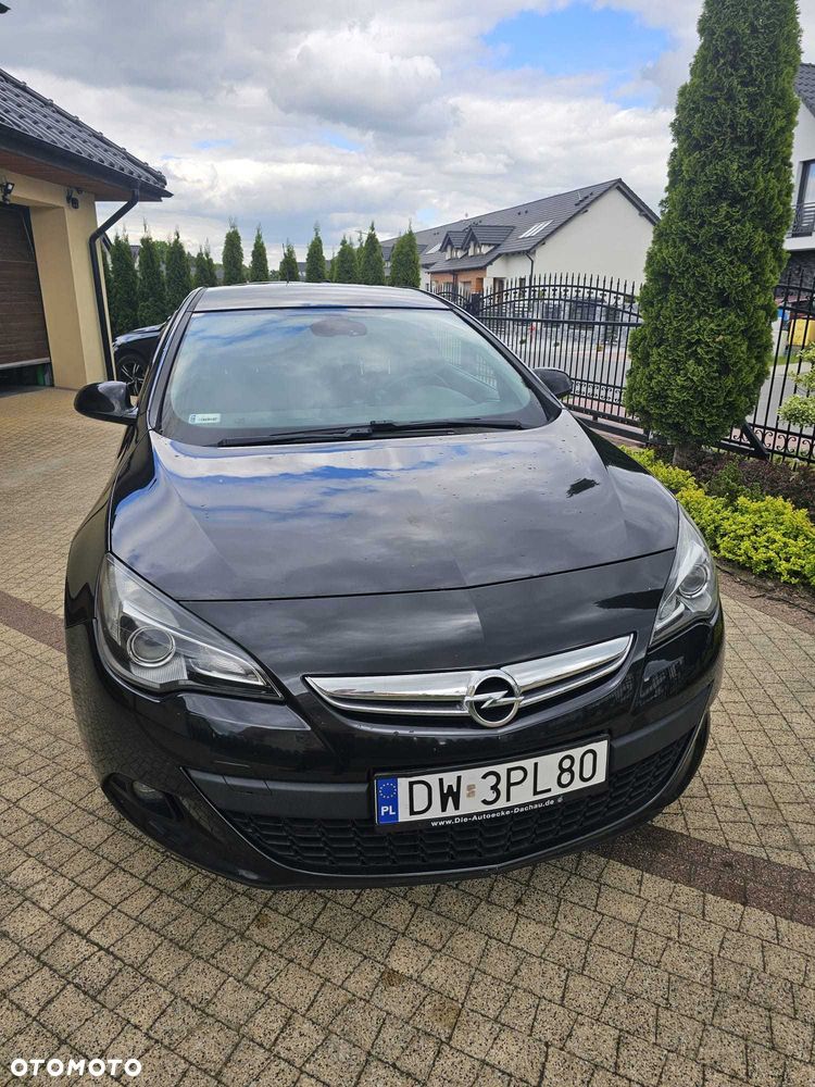 Opel Astra, 2012