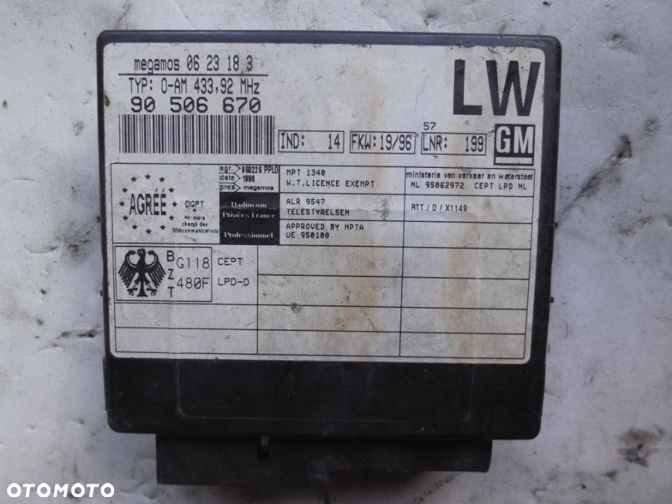 MODUŁ STEROWNIK WENTYLATORA OPEL VECTRA B 90506670 - 1