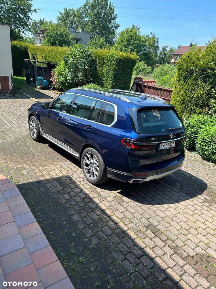 BMW X7 xDrive40d mHEV Individual Edition sport - 4
