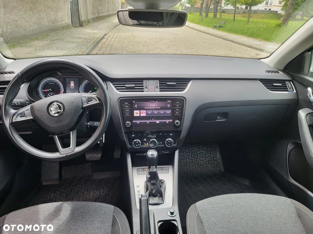 Skoda Octavia 2.0 TDI (Green tec) DSG Style - 12