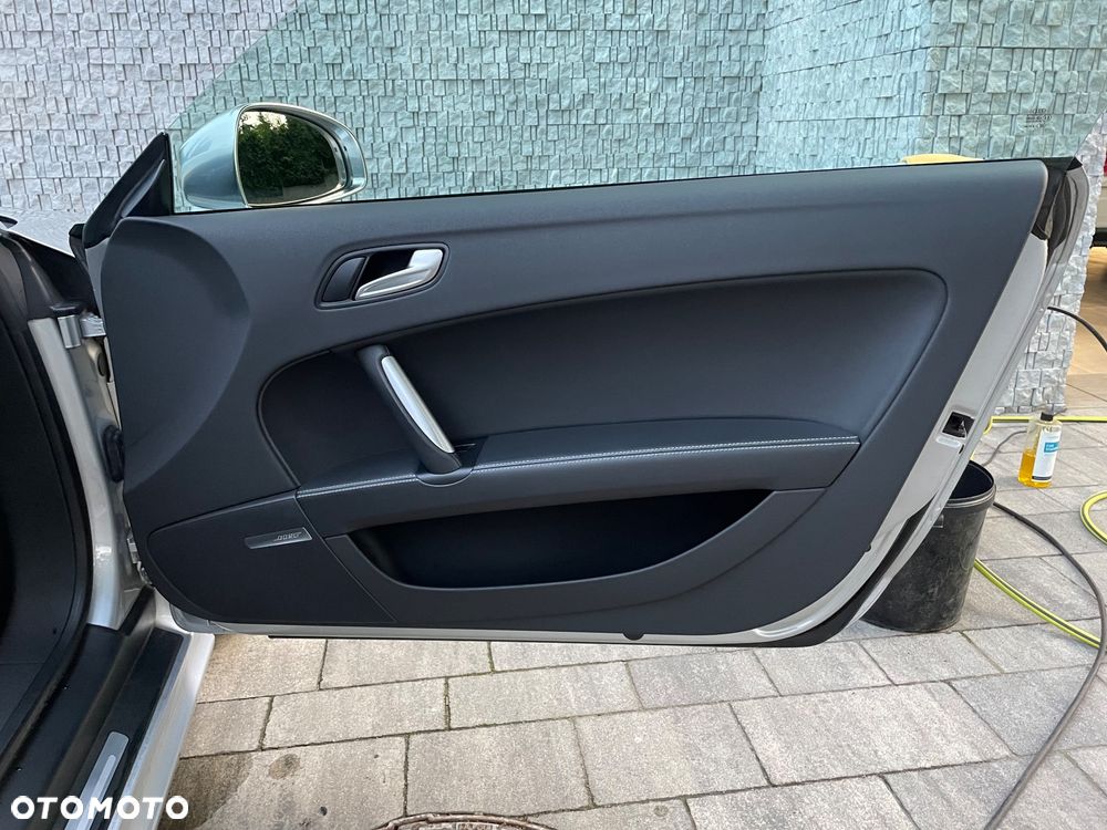 Audi TT S Coupé - 15