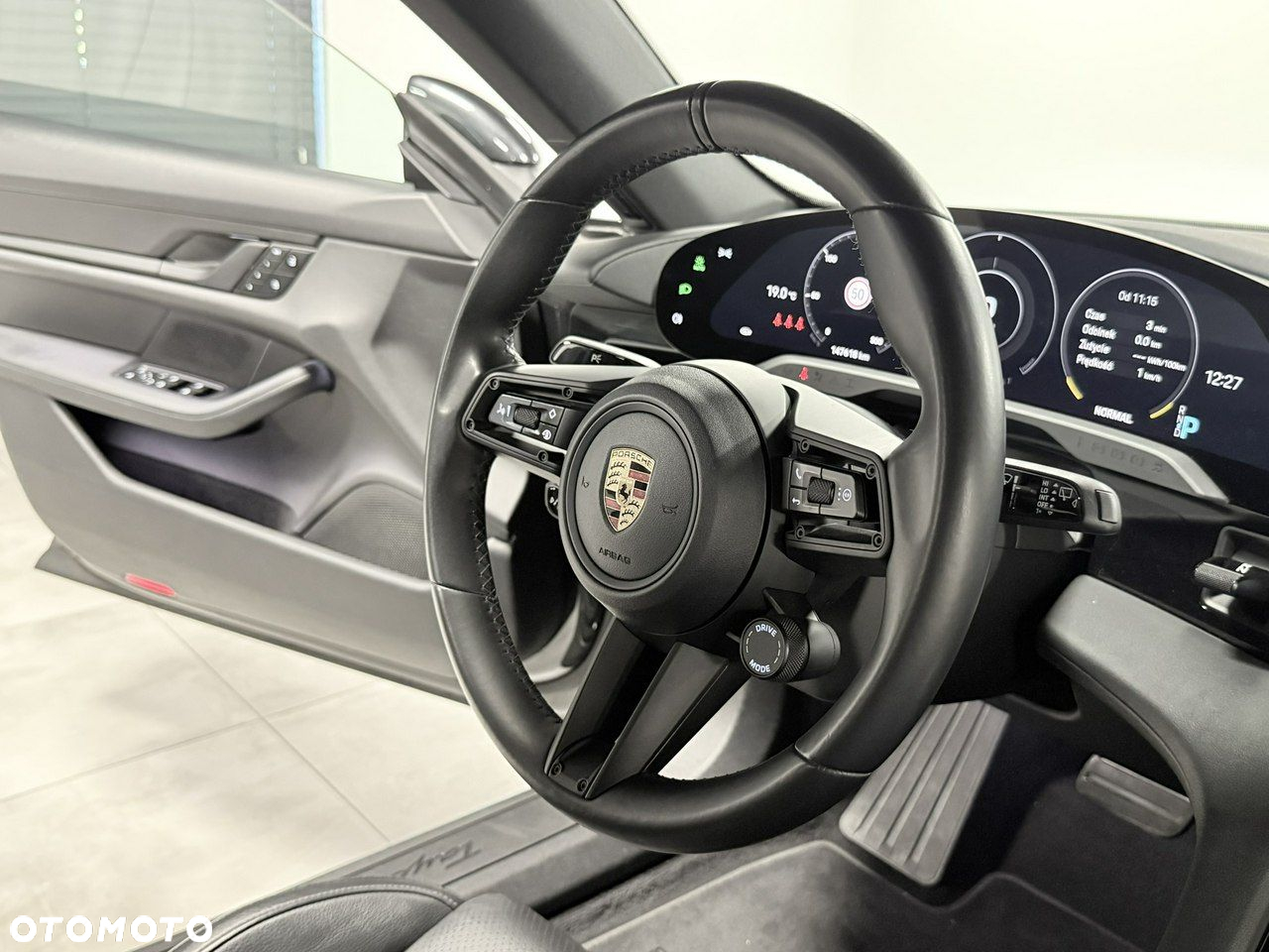 Porsche Taycan Sport Turismo Performance Plus - 23
