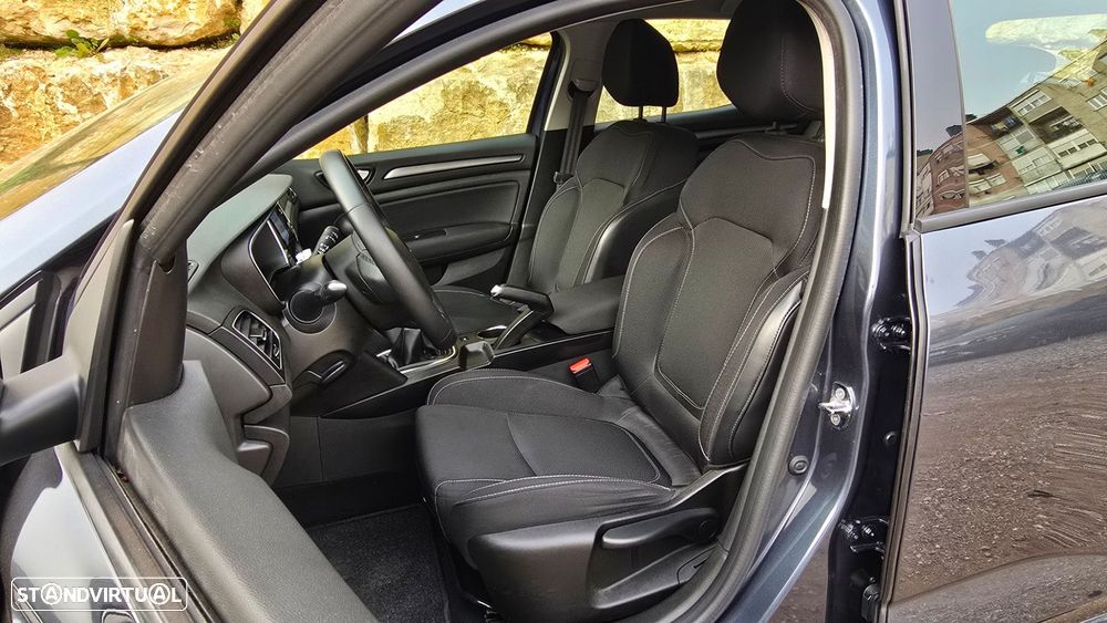 Renault Mégane 1.5 Blue dCi Intens - 34