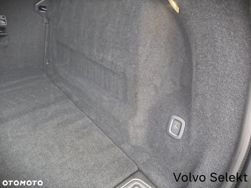 Volvo XC 60 - 30
