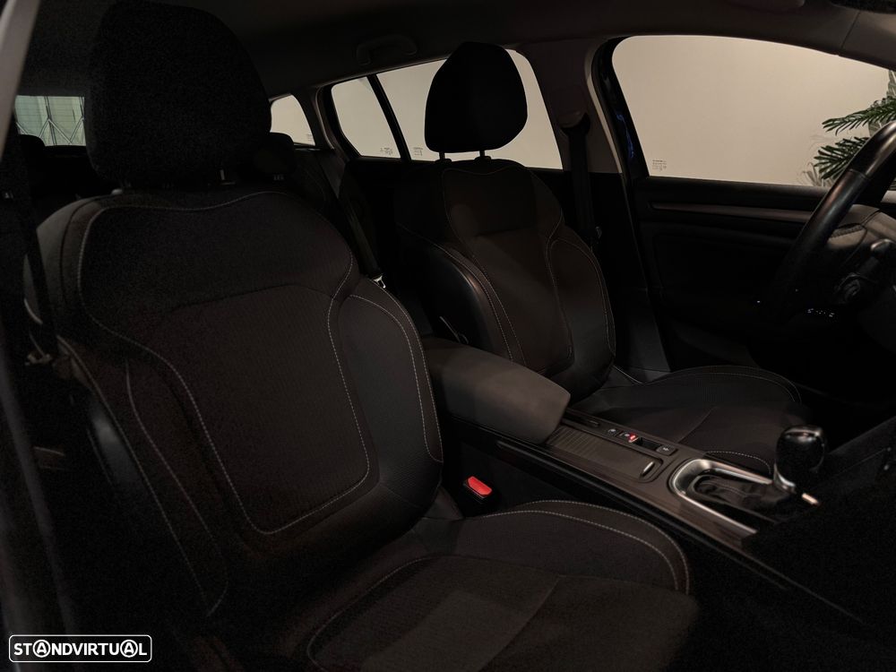 Renault Mégane Sport Tourer 1.6 E-Tech Plug-In Intens - 39