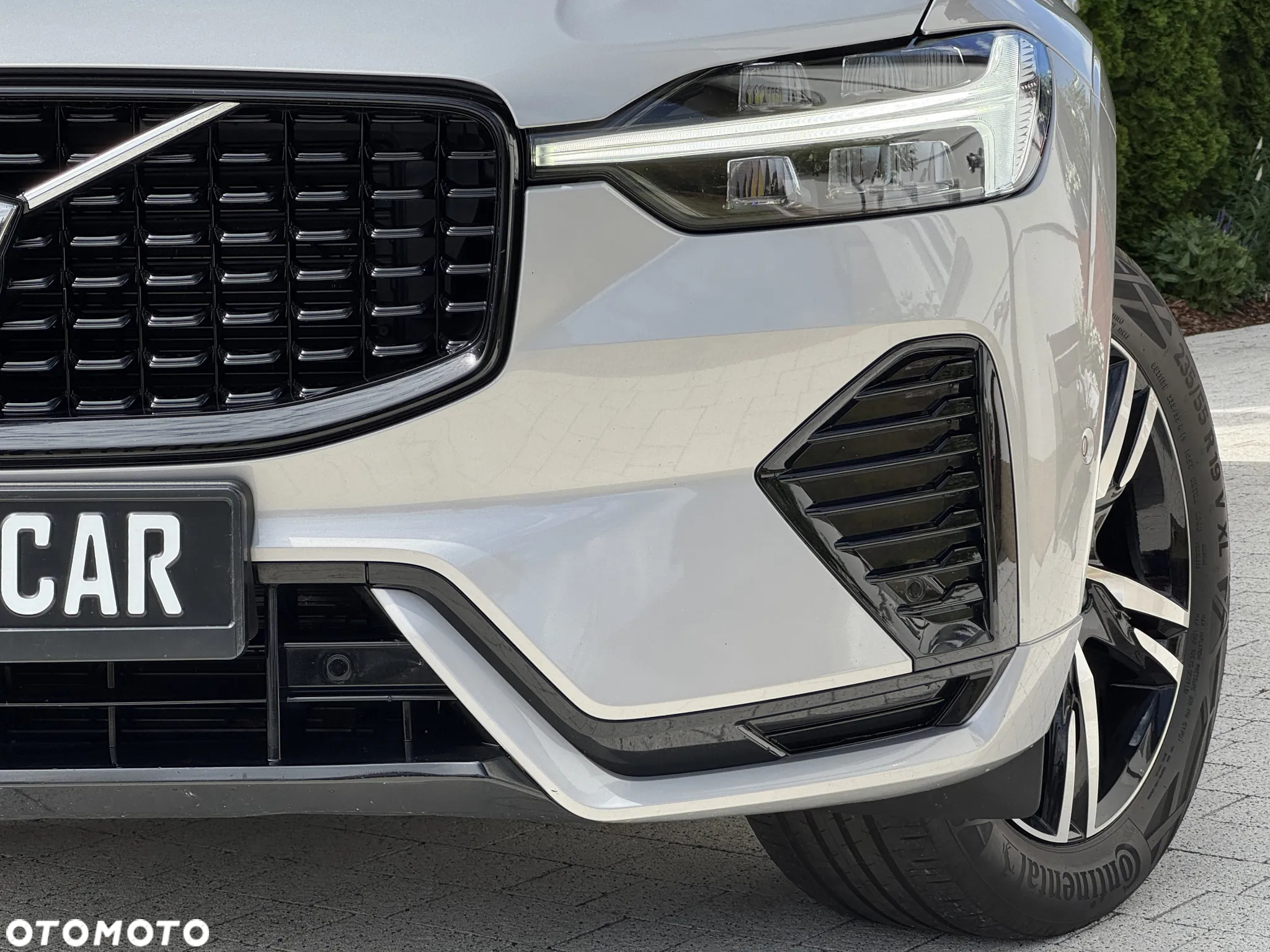 Volvo XC 60 B4 D Plus Dark - 33