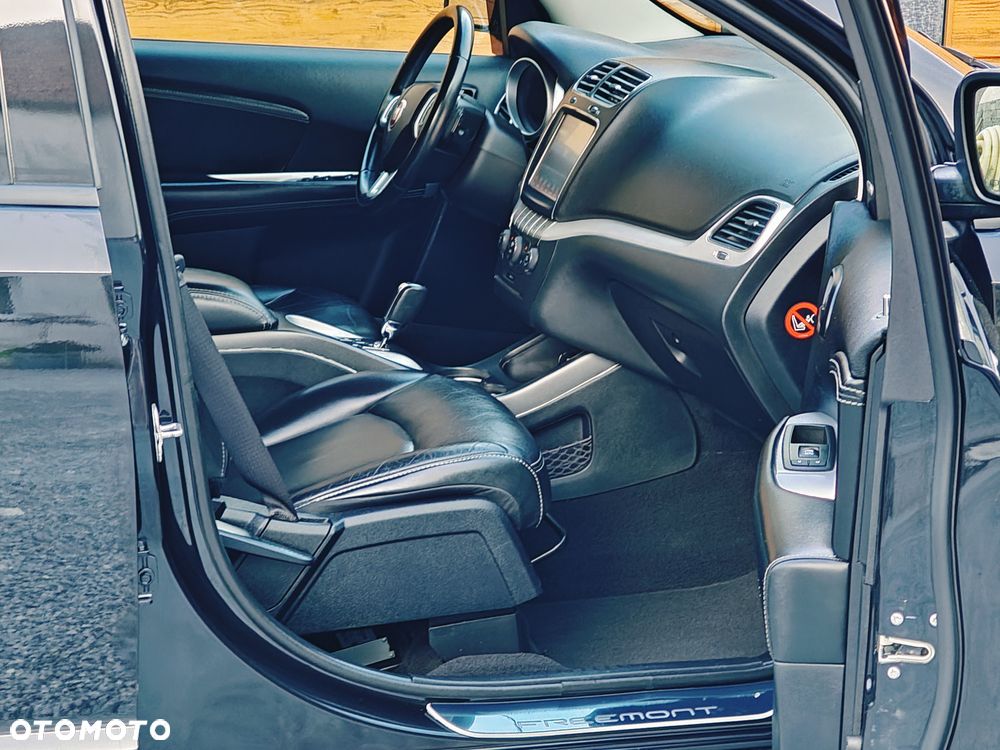 Fiat Freemont 2.0 Multijet 16V DPF Automatik Allrad Lounge - 28