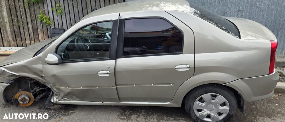 Dacia Logan - 10