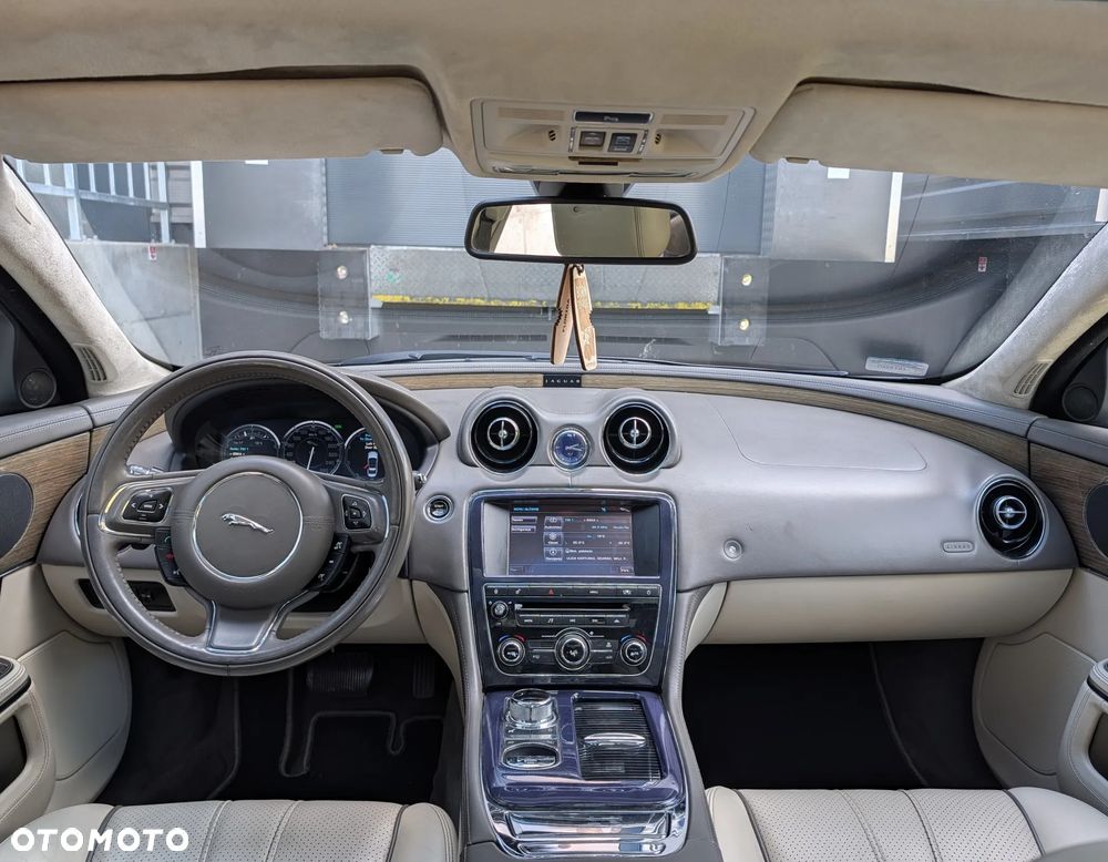 Jaguar XJ 3.0 V6 S Portfolio - 5