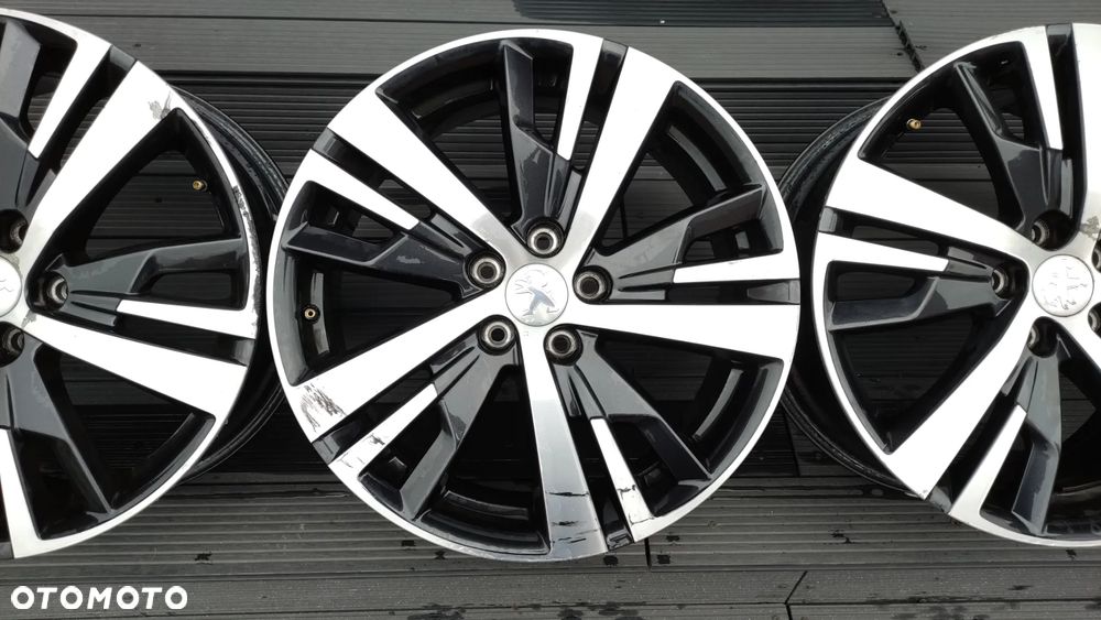 Felgi aluminiowe Peugeot 3008 II GT LINE komplet 9809687377 7.5J×18 CH5-49 5×108 - 8