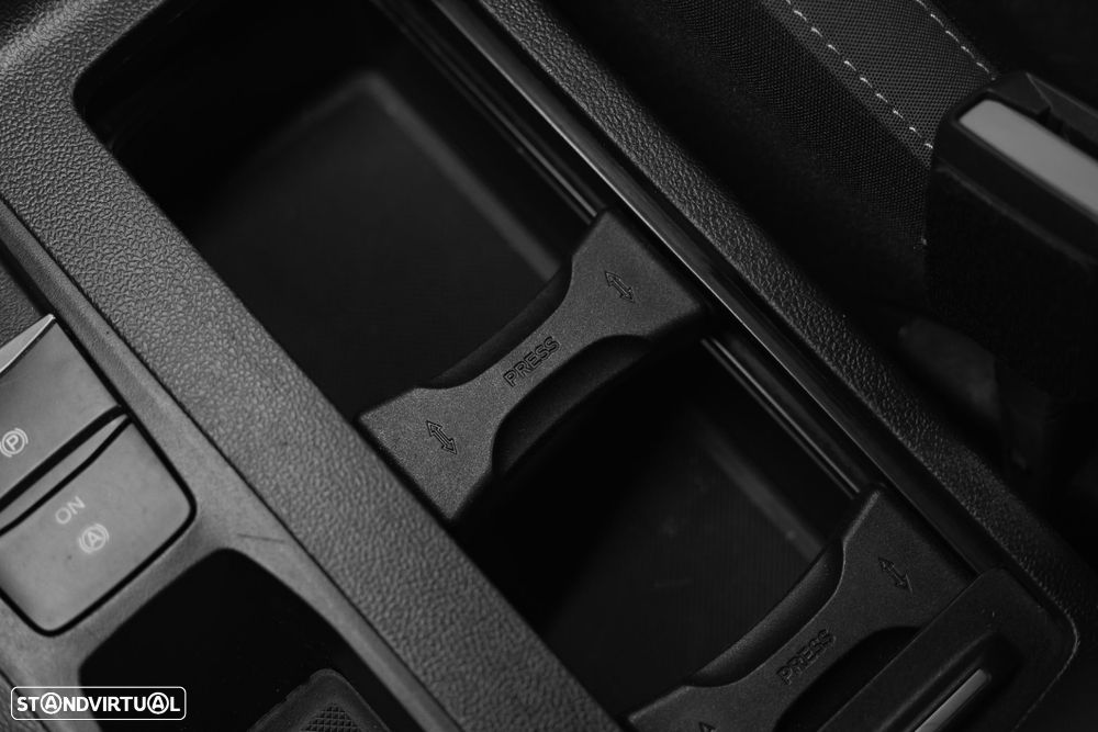 Ford Focus 1.0 EcoBoost MHEV Titanium - 33