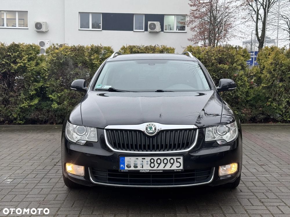 Skoda Superb 2.0 TDI DSG Exclusive - 32