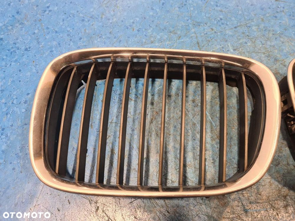 BMW 5 E39  ATRAPA / GRILL - 2