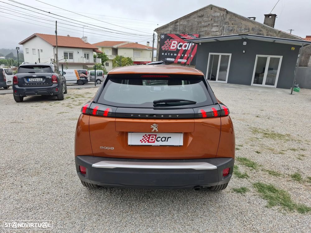 Peugeot 2008 1.2 PureTech Active Pack - 10