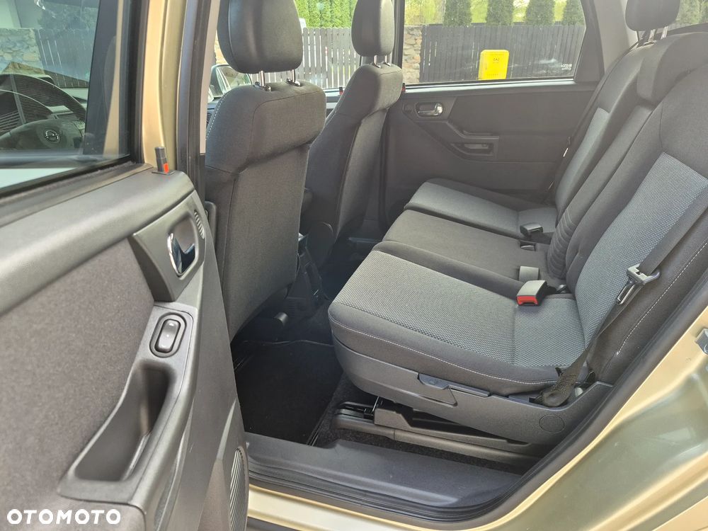 Opel Meriva 1.6 16V Cosmo - 11
