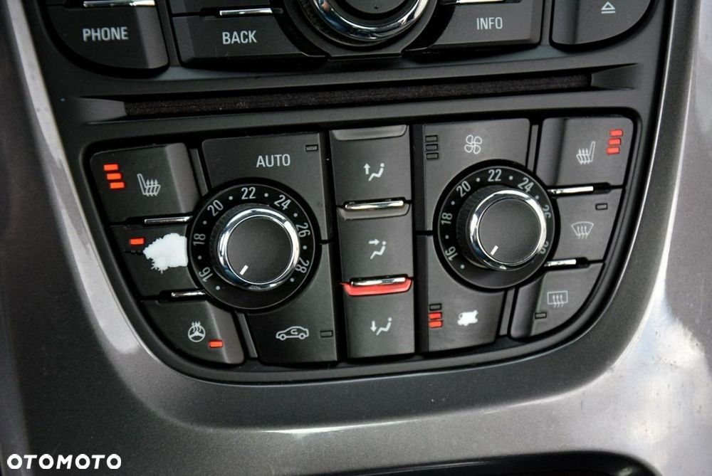 Opel Astra 2013