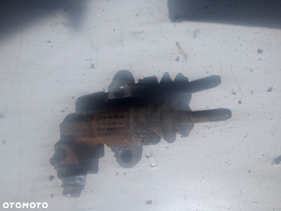 Nissan almera primera 2,0td wysprzęglik  CD20 - 1