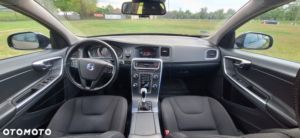 Volvo V60 Cross Country D3 Drive-E Momentum - 10