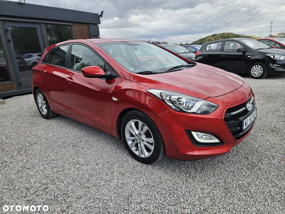Hyundai i30 blue 1.4 Classic - 11