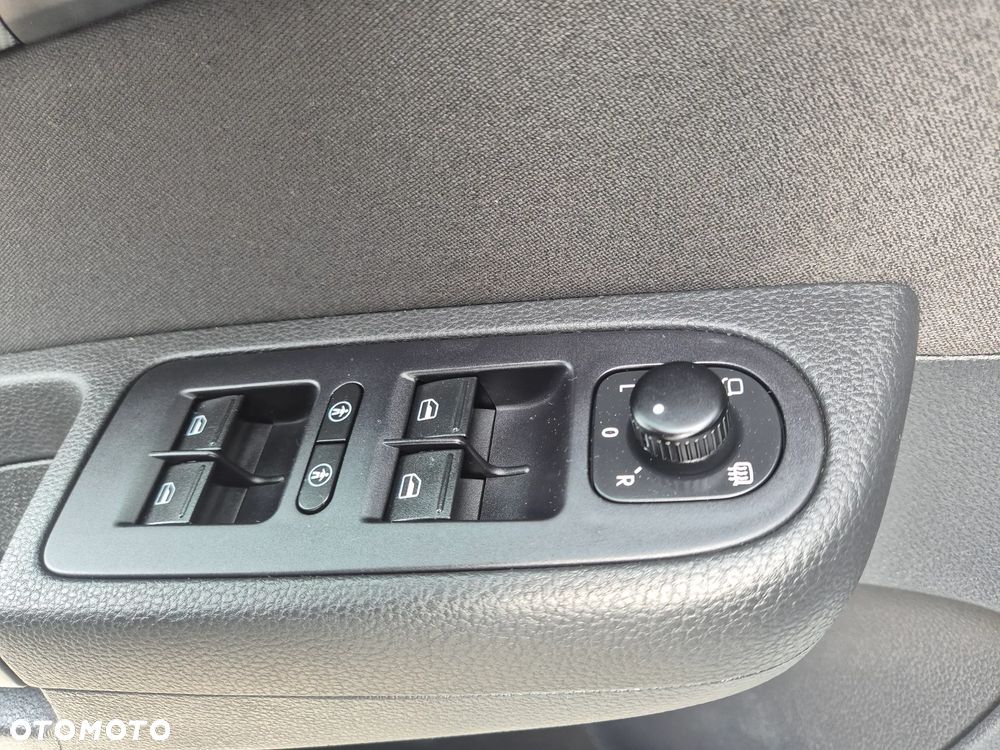 Volkswagen Sharan 2.0 TDI DPF BlueMotion Comfortline - 15