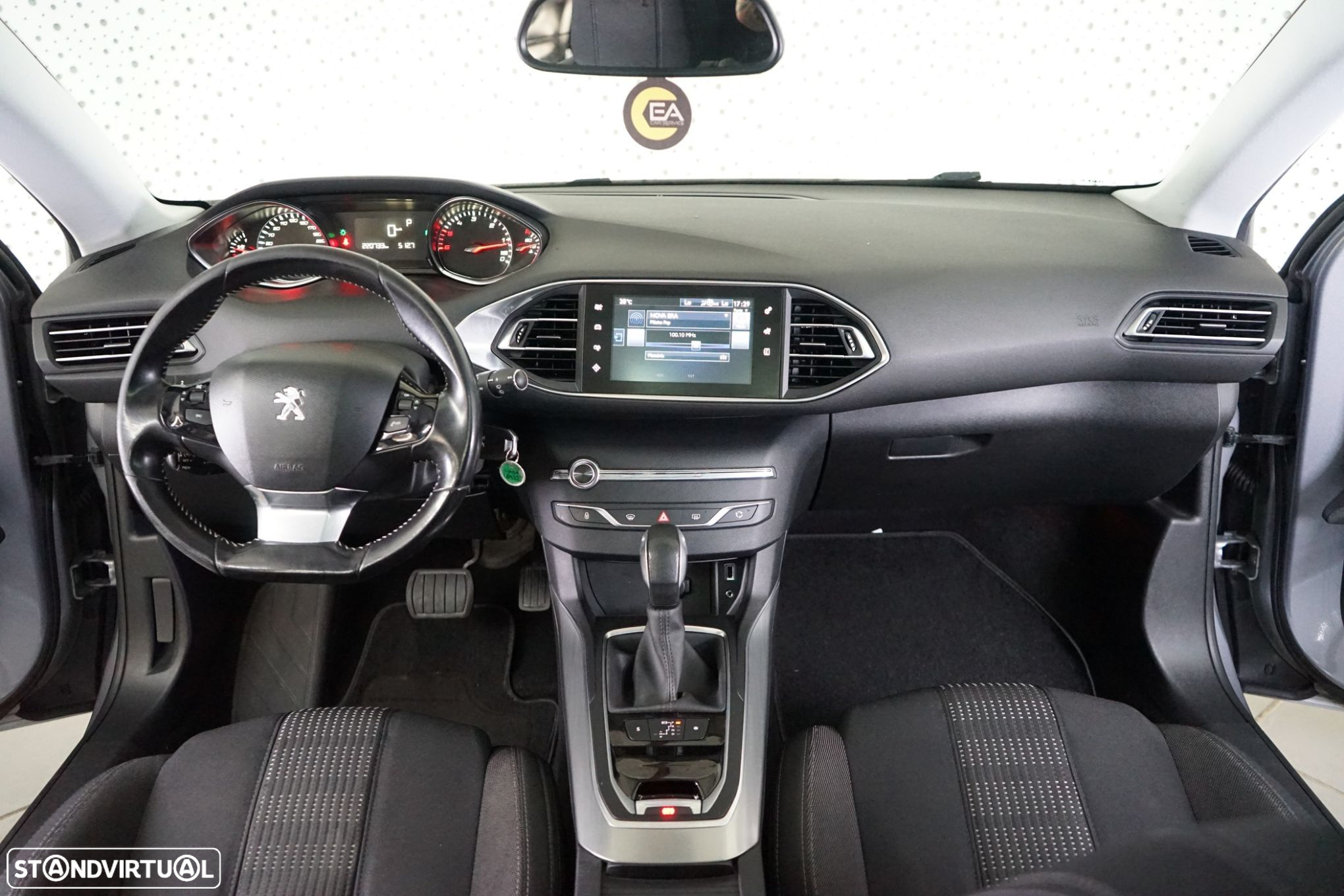 Peugeot 308 SW 1.6 BlueHDi Allure J17 EAT6 - 23