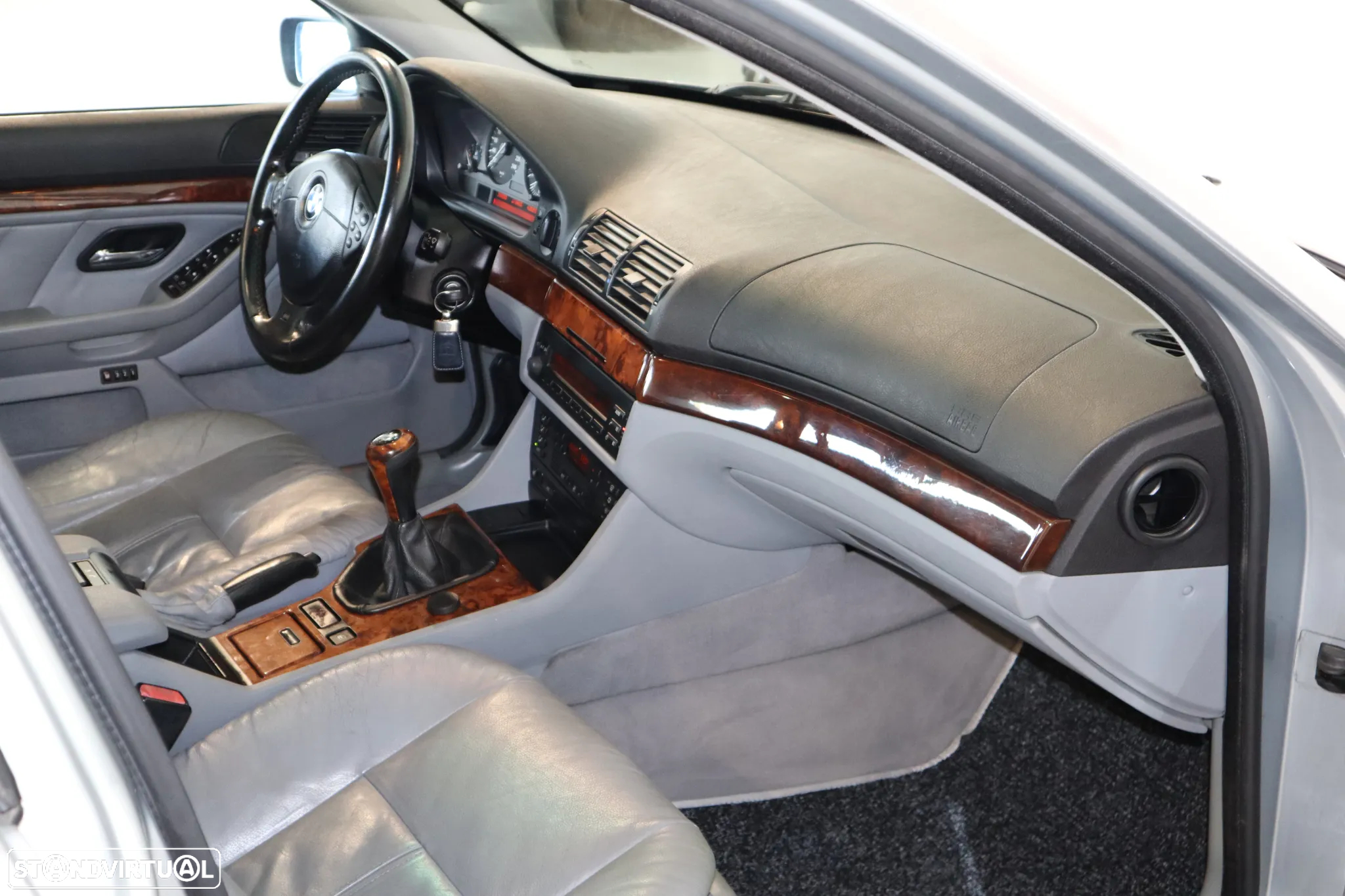 BMW 525 tds - 12
