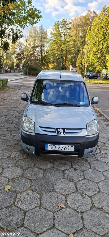 Peugeot Partner 2008 photo 2