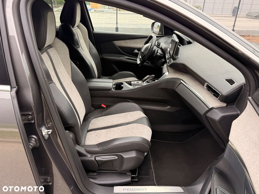 Peugeot 3008 1.6 PureTech Hybrid4 PHEV GT S&S EAT8 - 24