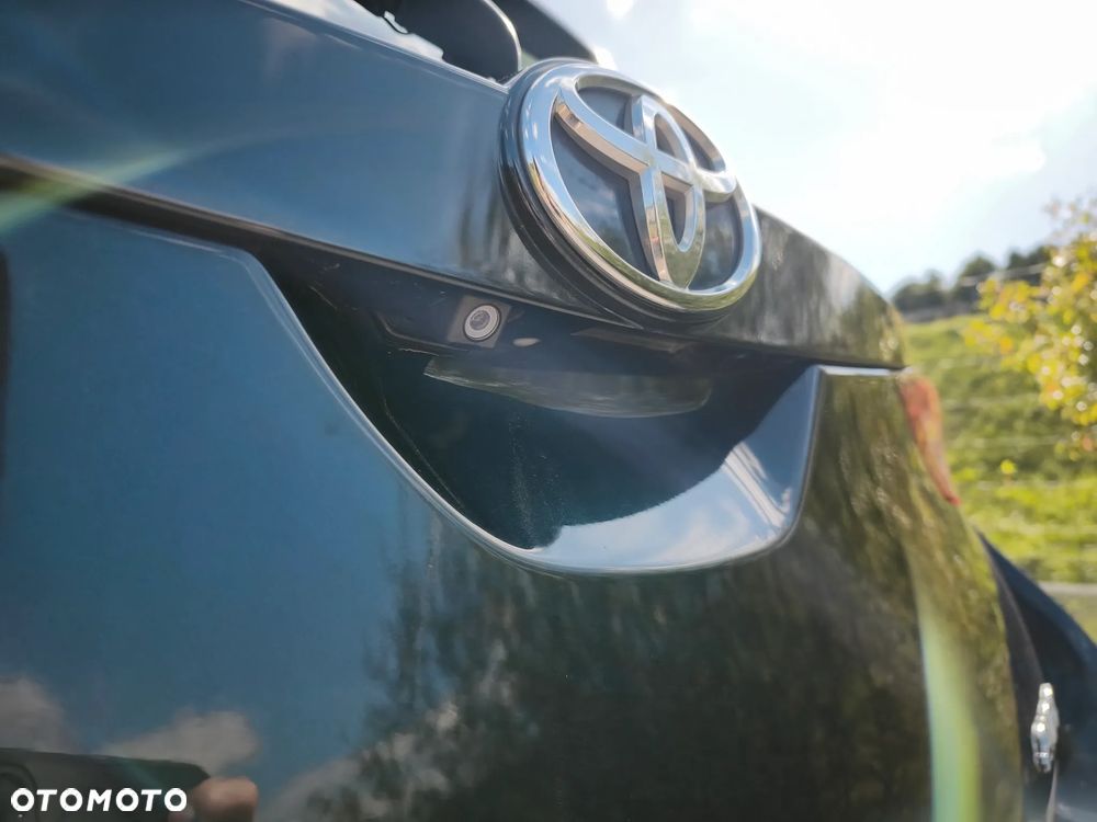 Toyota Auris 1.6 Premium Comfort - 12