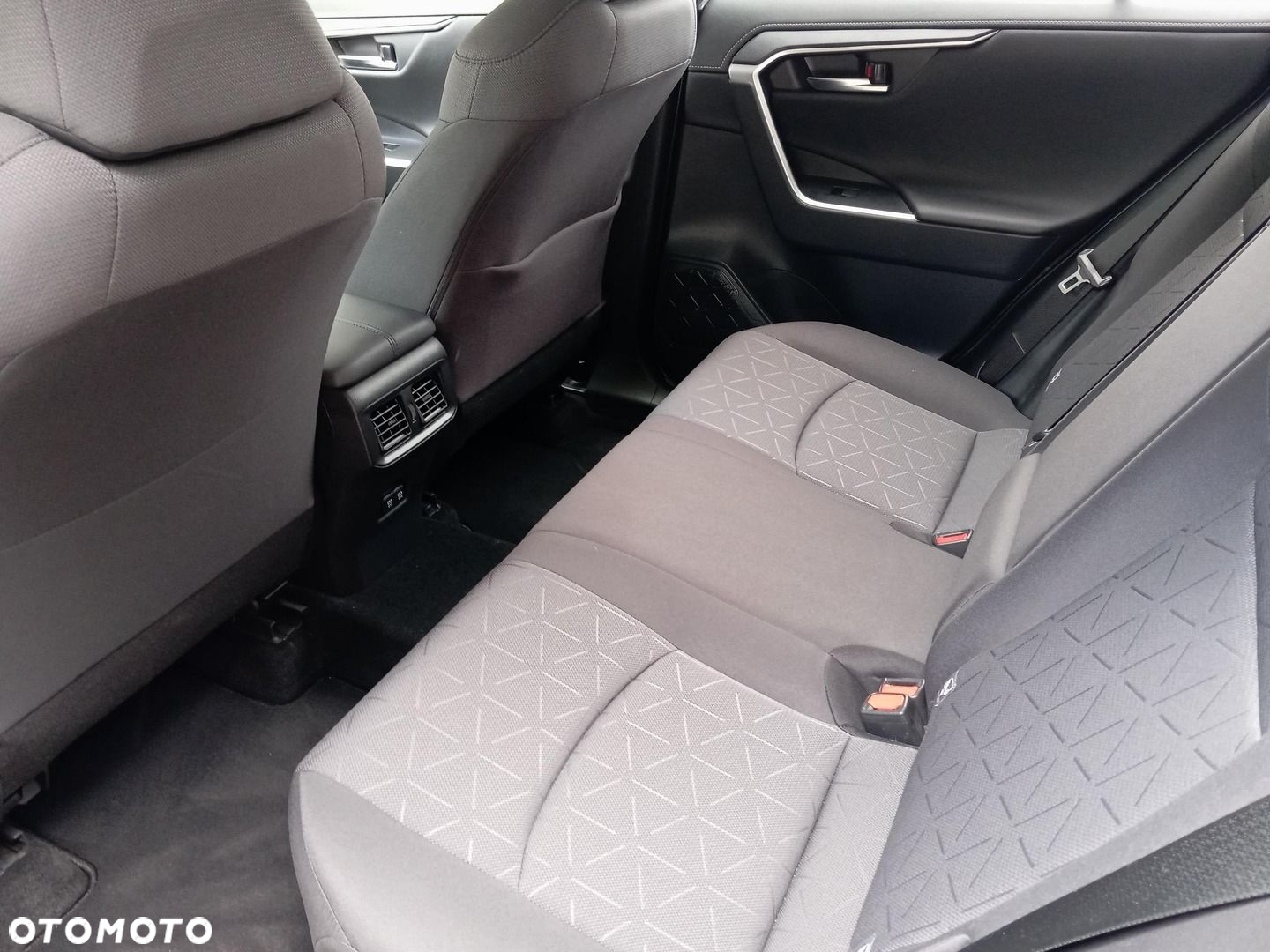 Toyota RAV4 2.0 Comfort 4x2 - 11