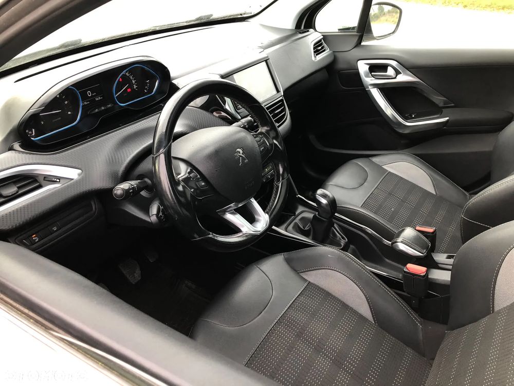 Peugeot 2008 - 19