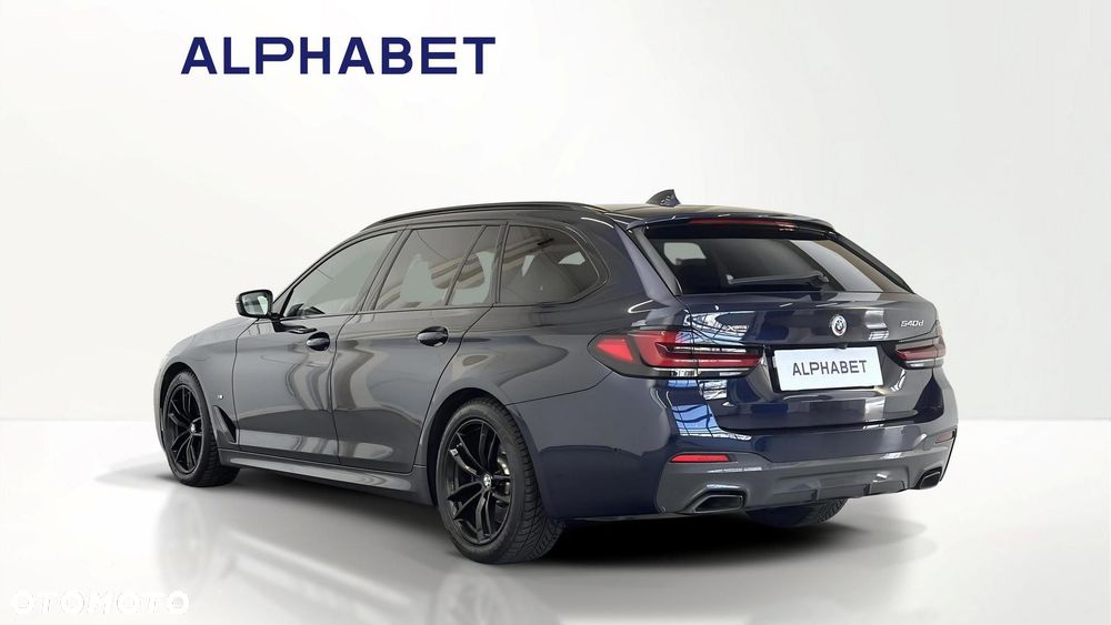 BMW Seria 5 540d xDrive mHEV M Sport sport - 7