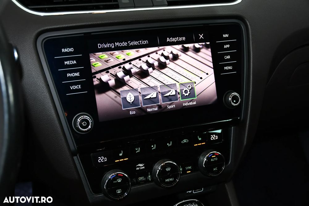 Skoda Octavia 2.0 TDI DSG L&K - 21