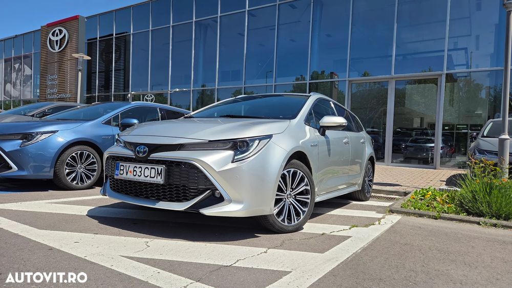 Toyota Corolla 1.8 HSD Dynamic - 1