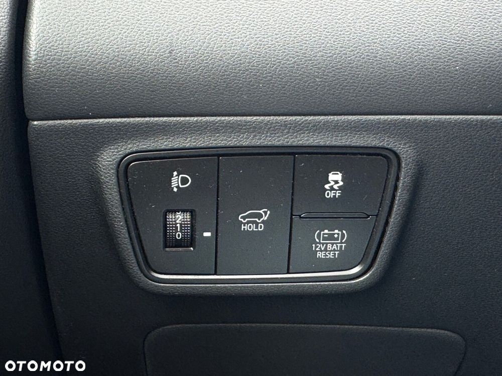 Hyundai Tucson 1.6 T-GDi HEV Executive 4WD - 29