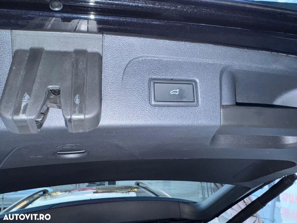 Volkswagen Touran 1.5 TSI DSG Comfortline - 9