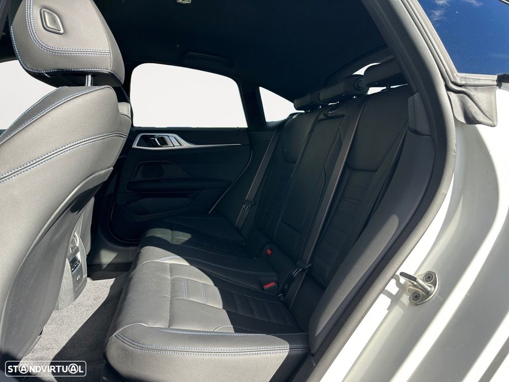 BMW i4 eDrive40 - 14