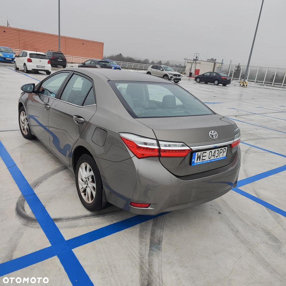 Toyota Corolla 1.6 Comfort - 4