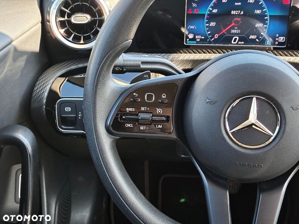 Mercedes-Benz CLA - 11